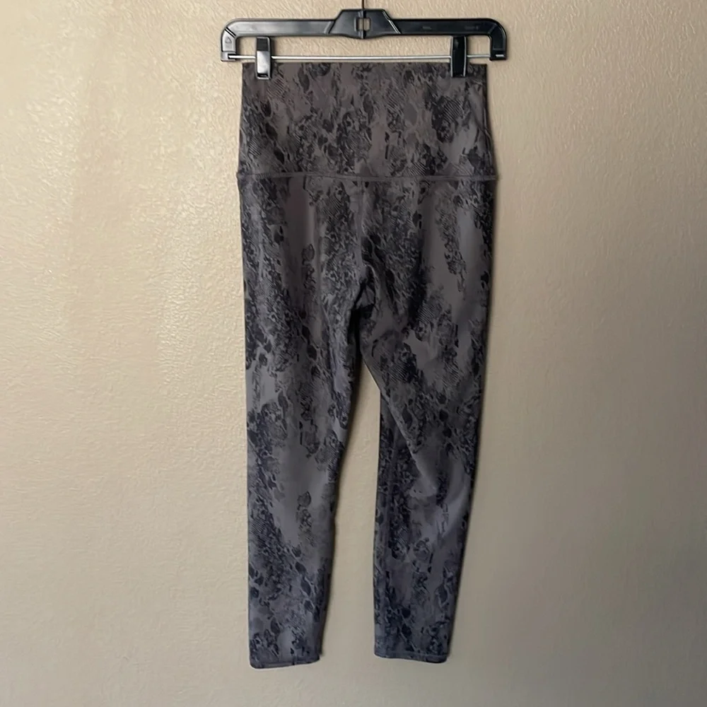 High Waisted Legging